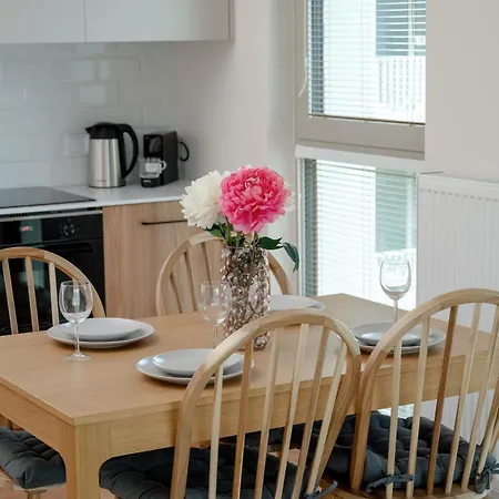 아파트 Modern With Air Conditioning And Parking By Renters Prestige *