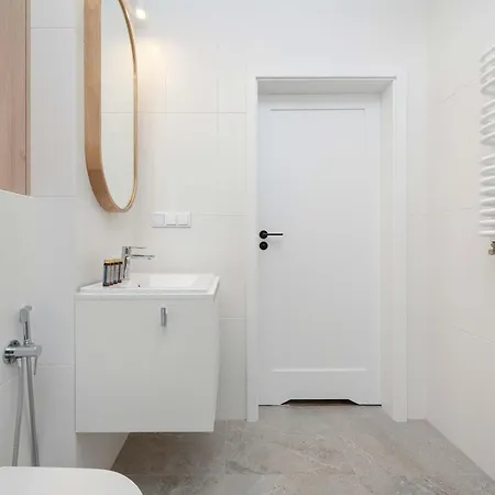 아파트 Modern With Air Conditioning And Parking By Renters Prestige *